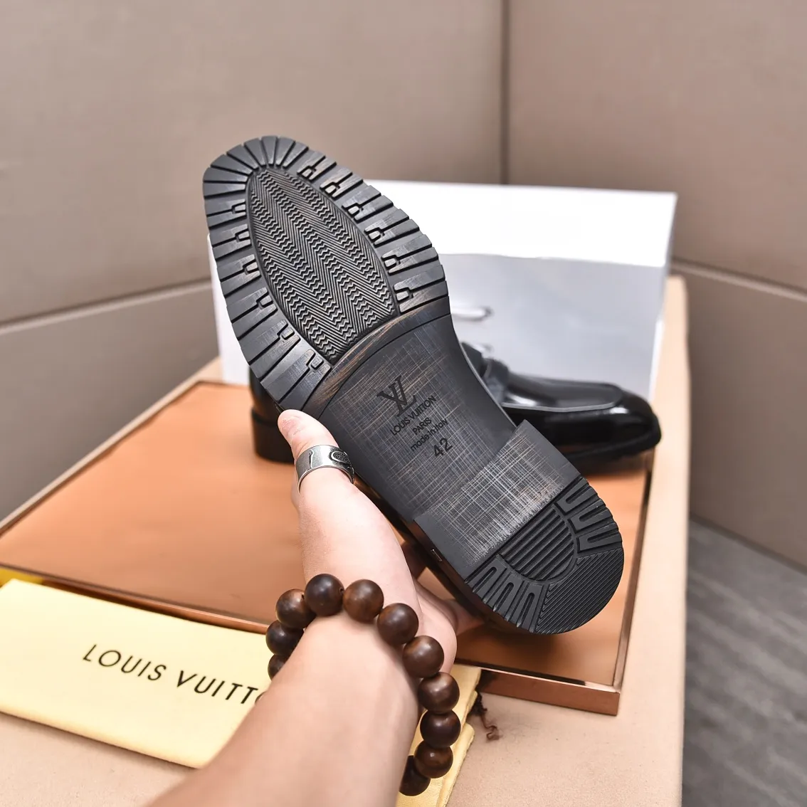 Men's shoes💰480📛📛【LOUIS VUITTON】(Quan Niu Li) Louis Vuitton 2023 official website synchronized new products👟Milan fashion catwalk style🇰🇾🇰🇾LV family logo, celebrity style, a must-have for fashionistas⚠️First layer calfskin➕cowhide lining➕Official website original version special outsole👞Number 38-44